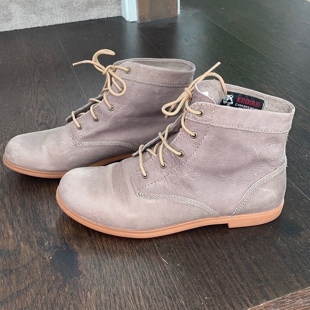 Kodiak Low Rider Original Distressed Leather Ankle Size 8.5